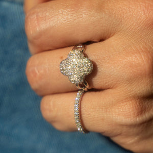 18k White Gold Diamond Clover Ring