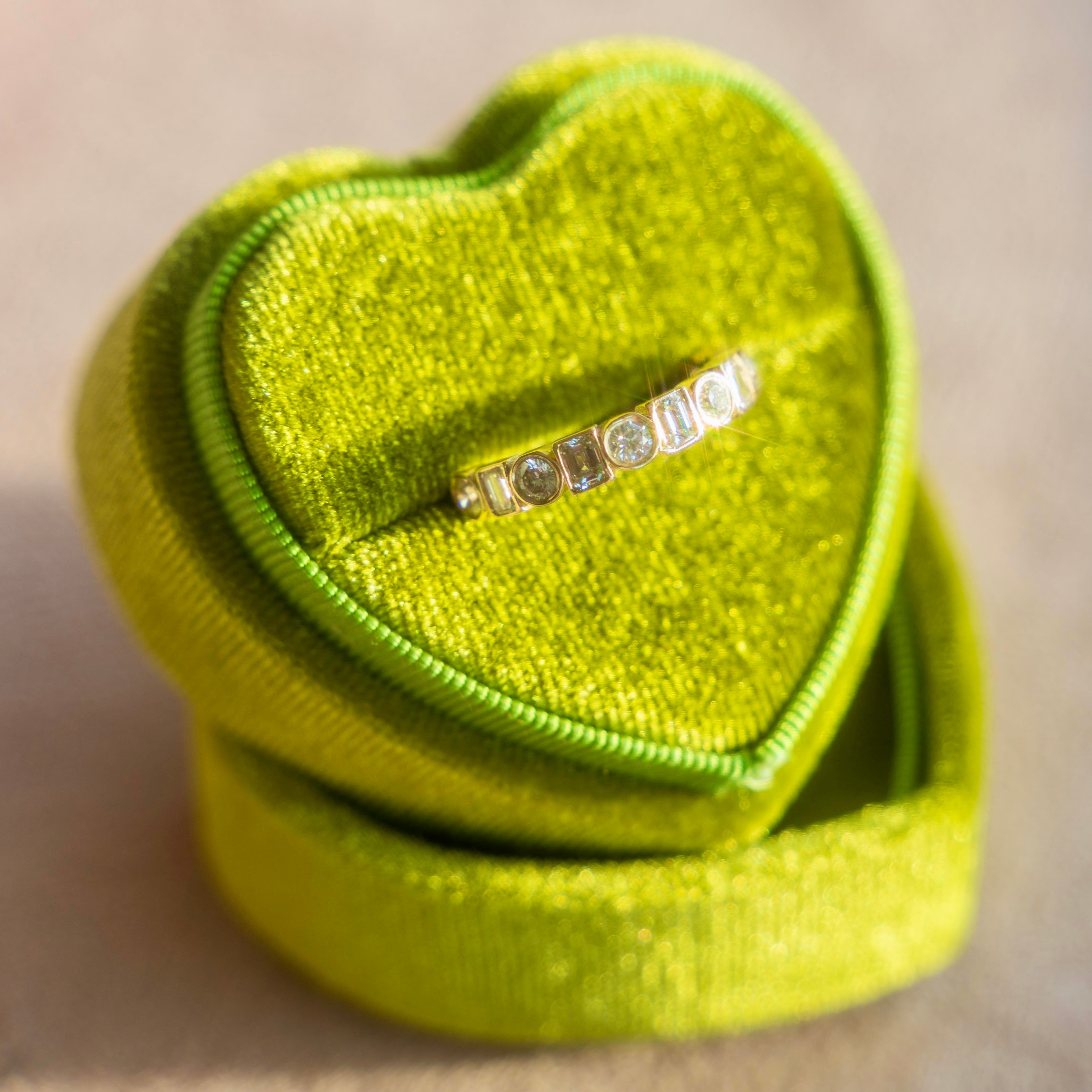 14k Emerald + Round Diamond Band