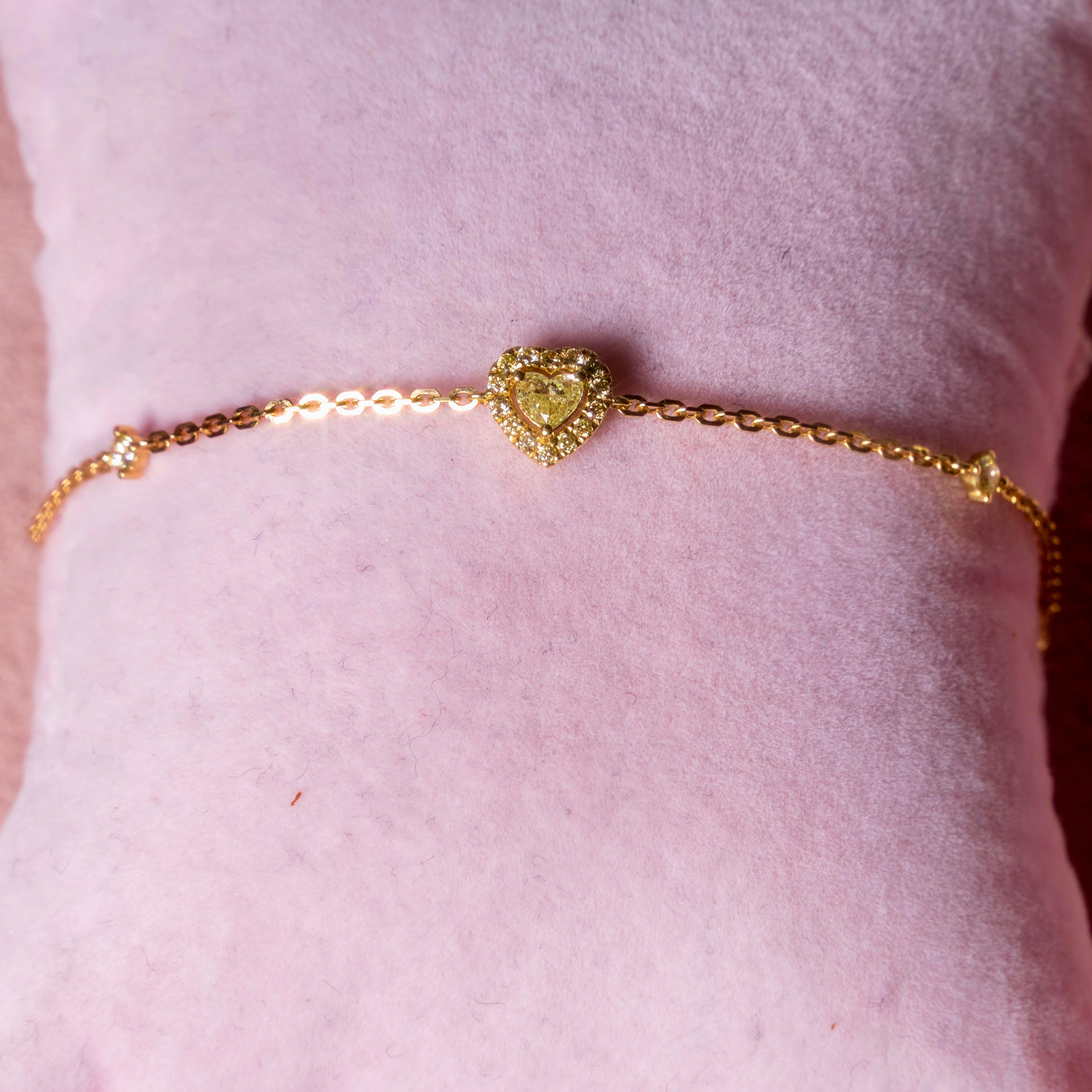 18k Yellow Diamond Heart Bracelet