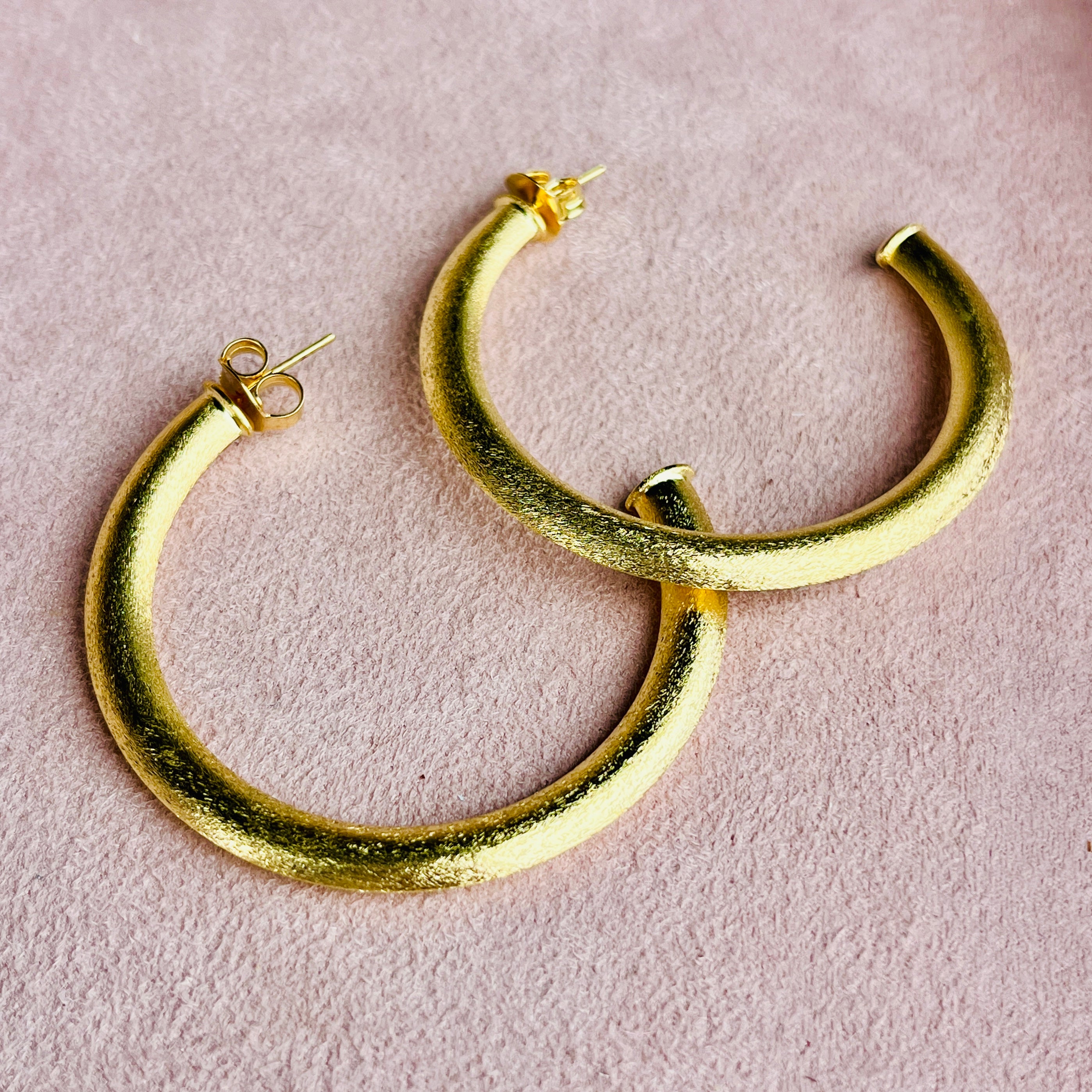 Large Squared Off Hoops