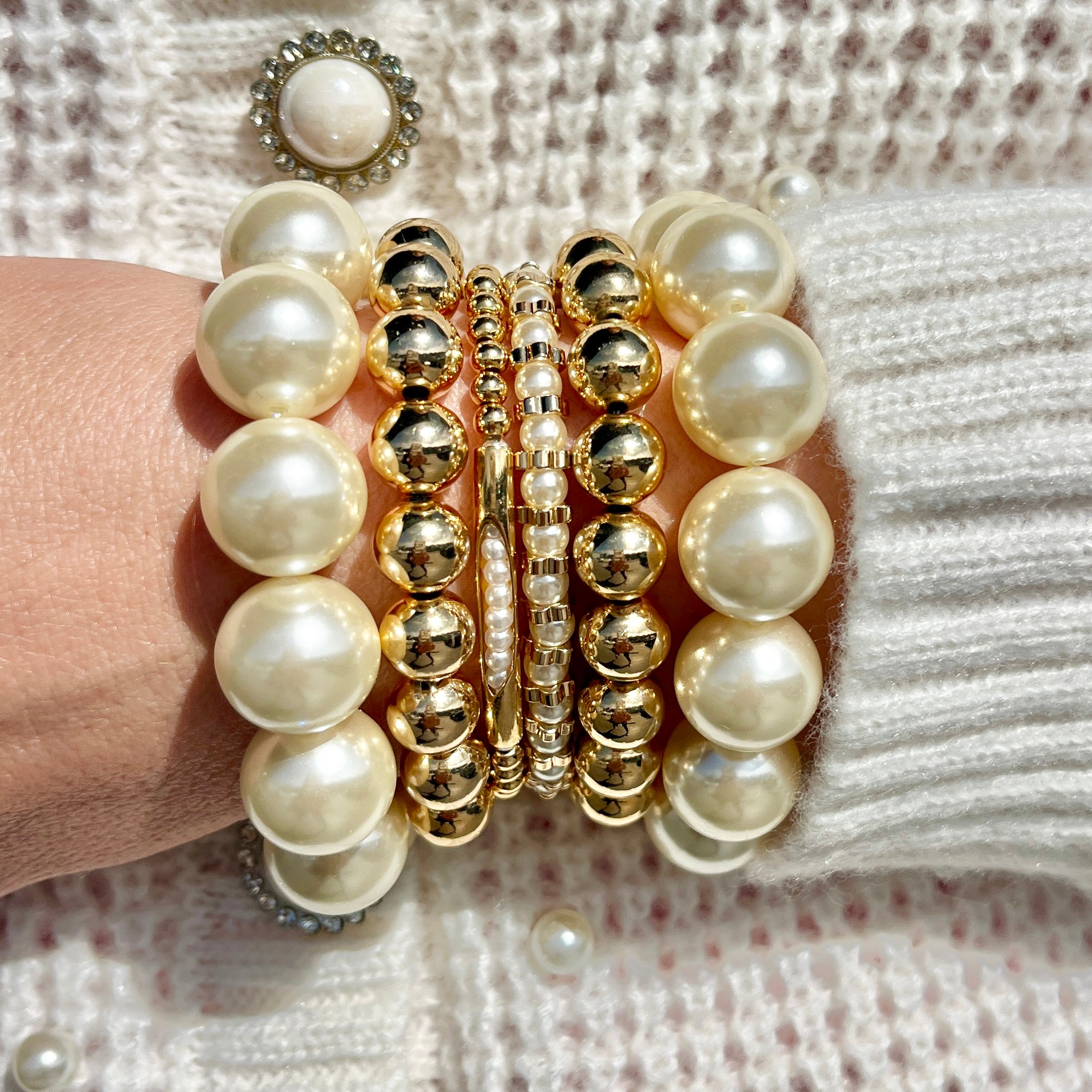 Pearl + Gold Bar Stretch Bracelet