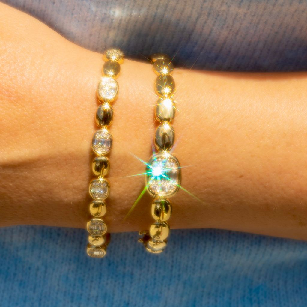 14k Oval Diamond Bangle