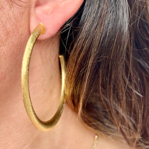 Gold Squared Off Hoops (Large) AS SEEN ON THE GOLDEN BACHELORETTE 🌹