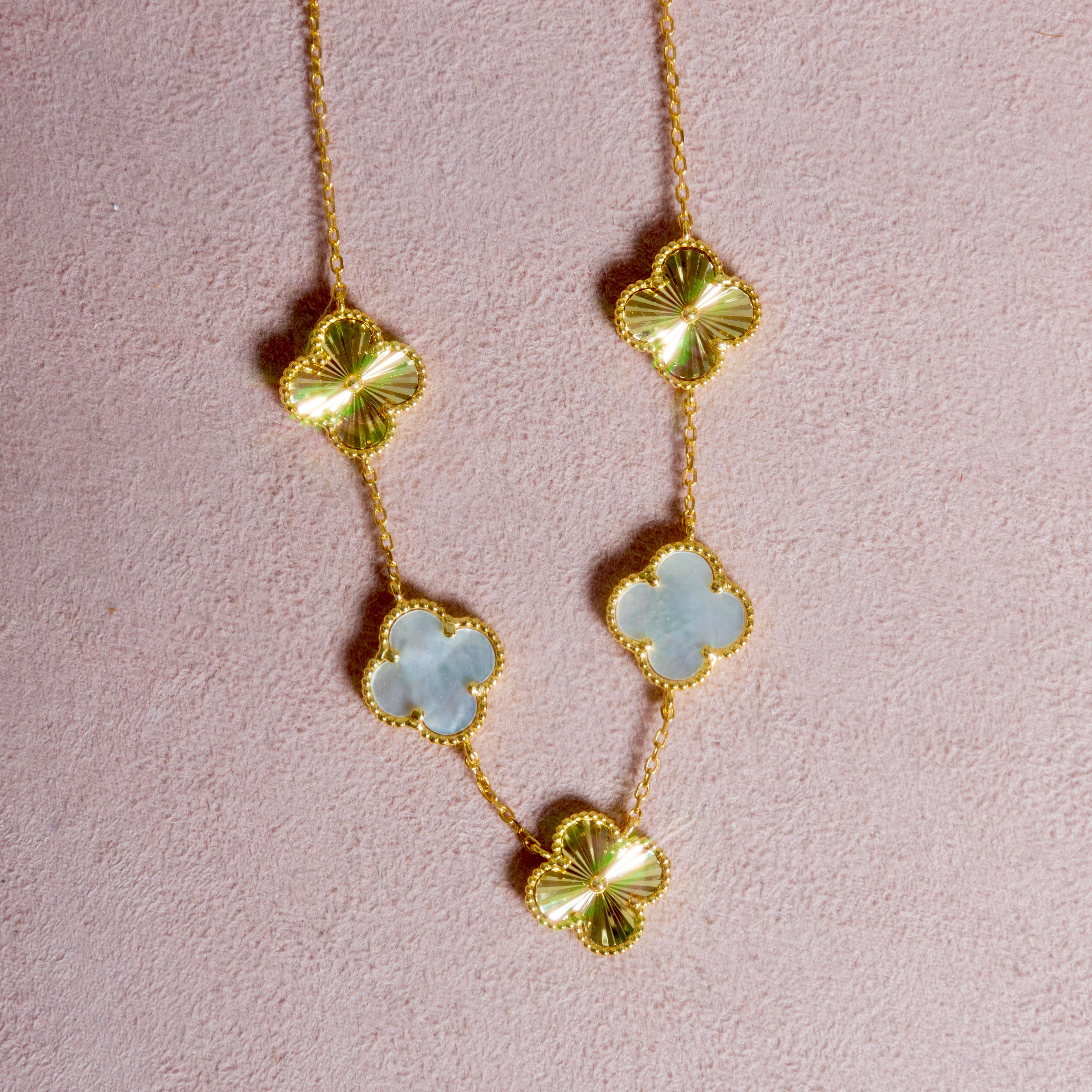 Mother of Pearl Clover Necklace