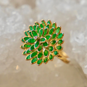 14k Emerald Floral Ring