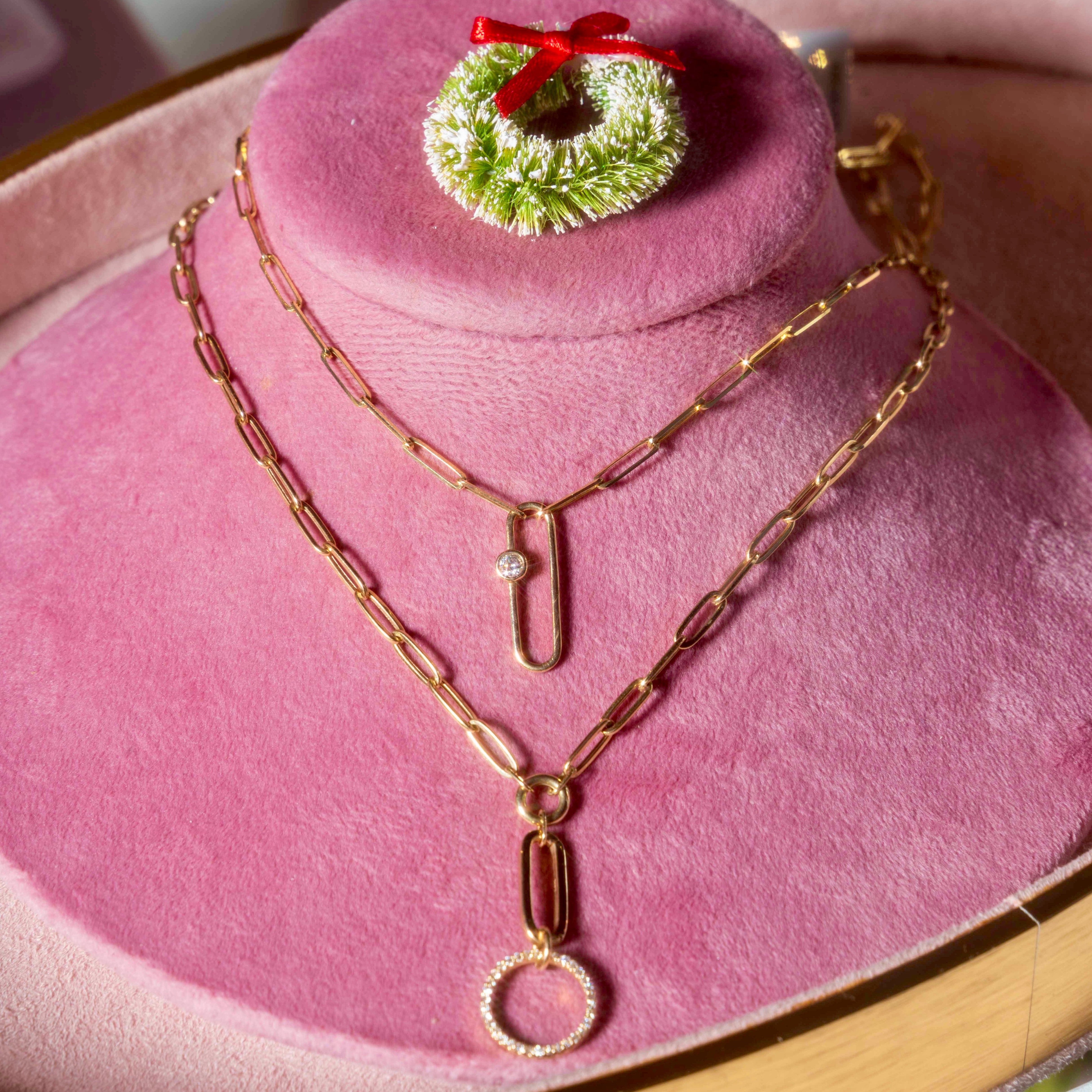 14k Diamond Link Necklace w/ Diamond Circle