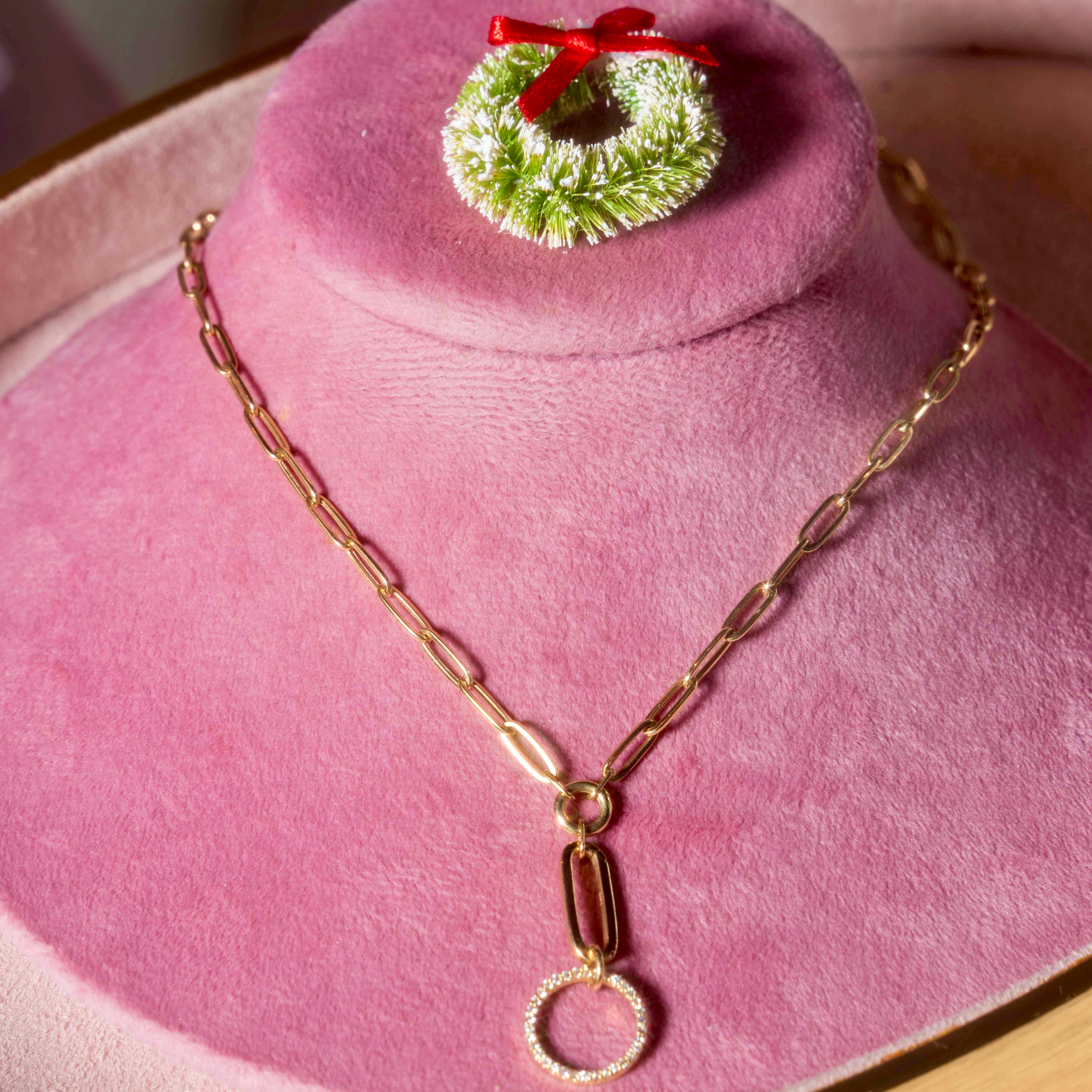 14k Diamond Link Necklace w/ Diamond Circle