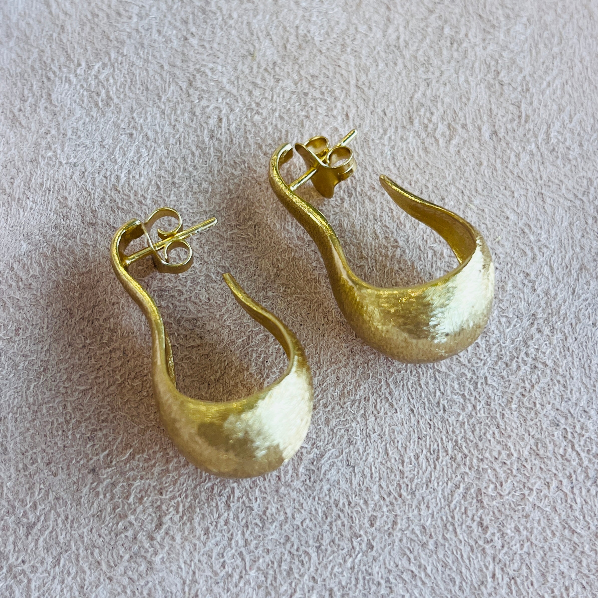 Chunky Gold Raindrop Hoops