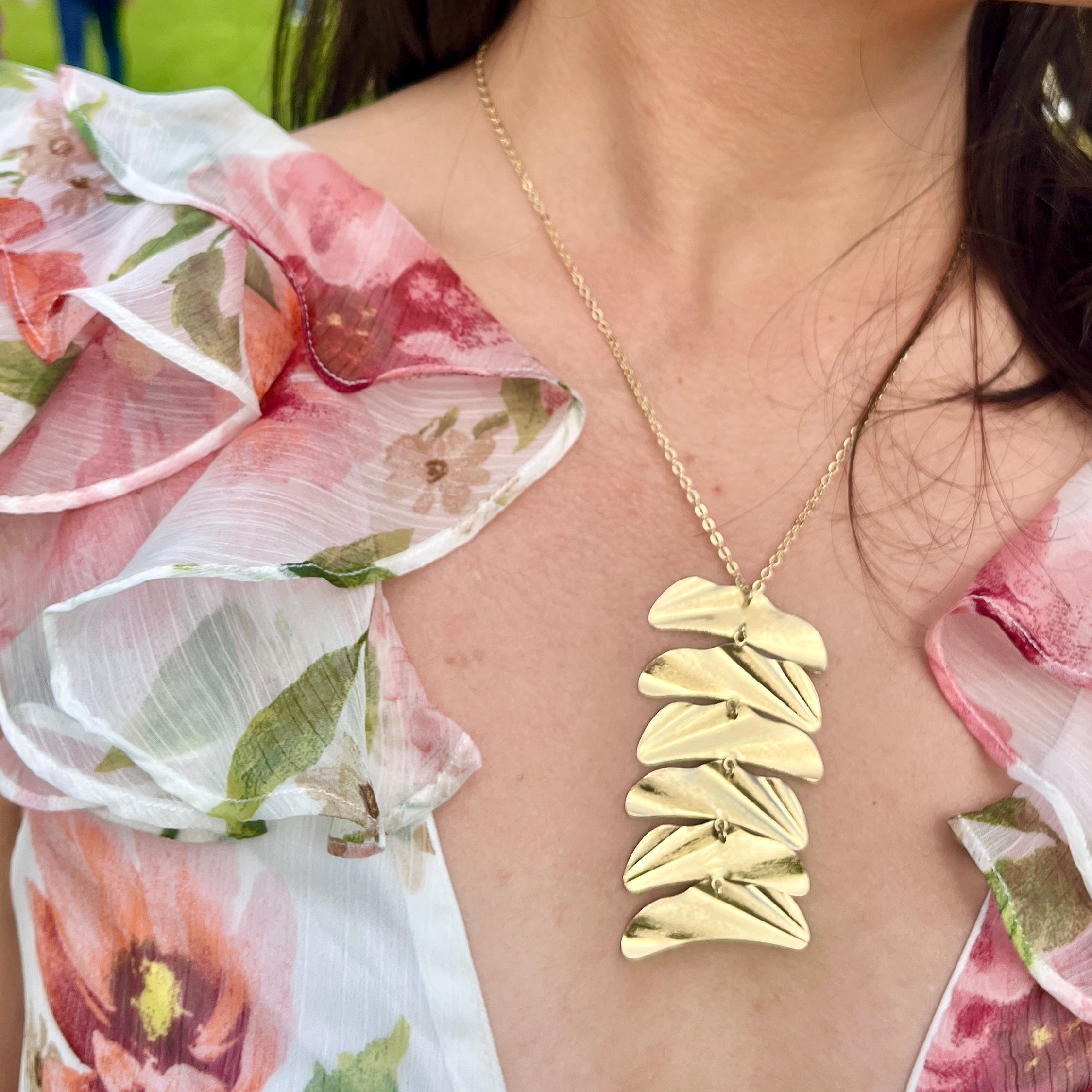 Gold Chunky Y Necklace