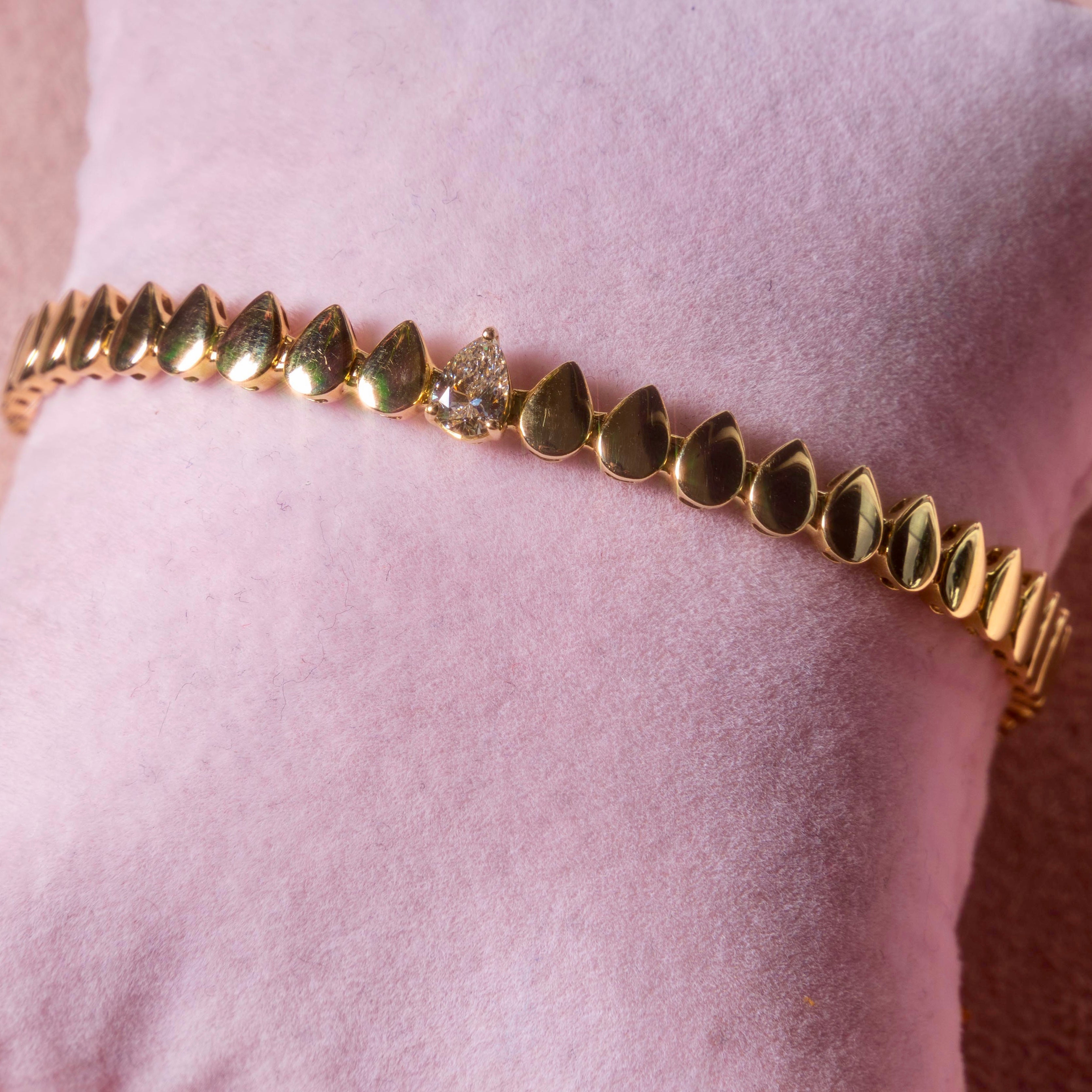 14k Pear Diamond Tennis Bracelet