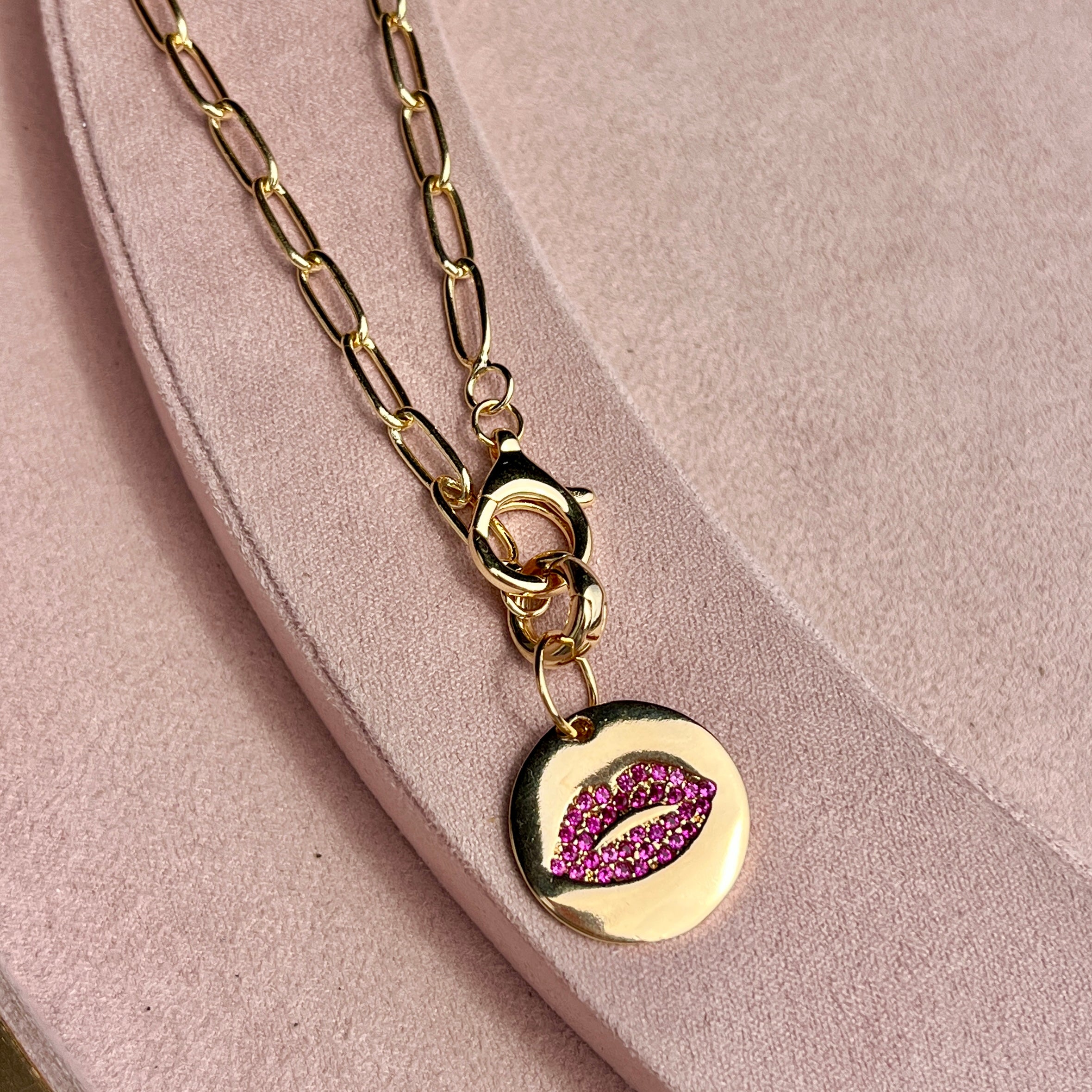 Red Lips Link Necklace