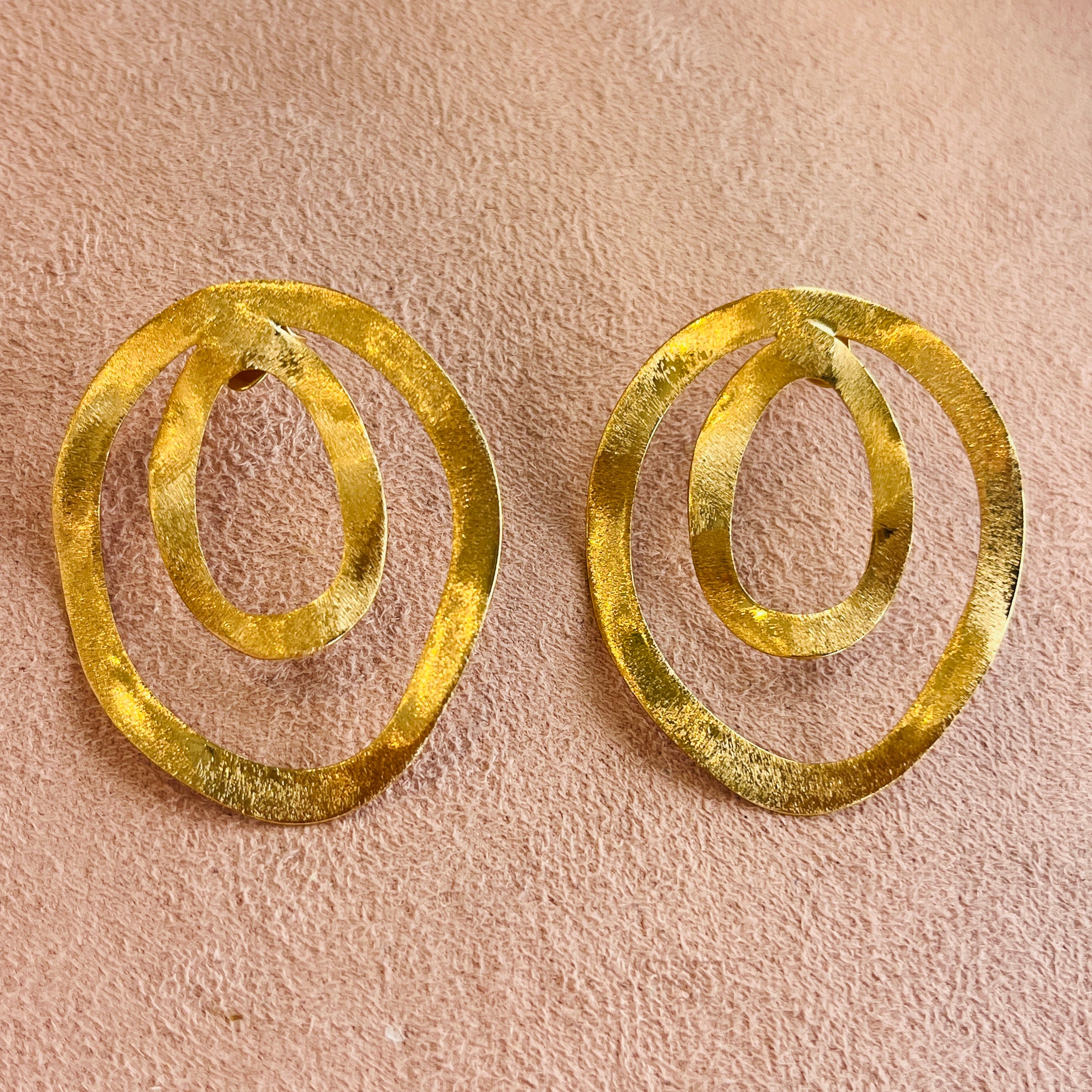 Double Circle Hoops